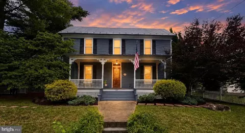132 Charles St, Strasburg, VA 22657