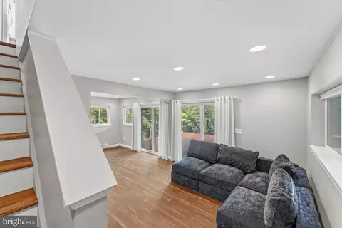 Living - 1311 Hepner Rd, Mount Jackson, VA 22842 photo 1 of 4
