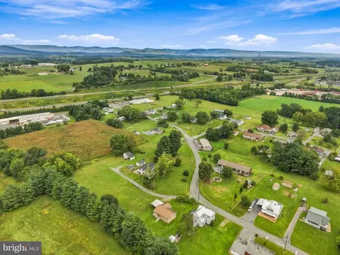 View/Area - 255 Nelson St, Mount Jackson, VA 22842 photo 4 of 9