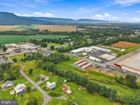 View/Area - 255 Nelson St, Mount Jackson, VA 22842 photo 2 of 9