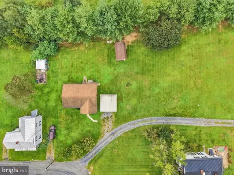 View/Area - 255 Nelson St, Mount Jackson, VA 22842 photo 7 of 9