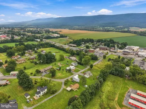 View/Area - 255 Nelson St, Mount Jackson, VA 22842 photo 5 of 9