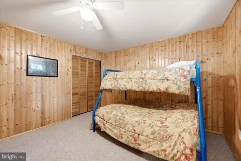 Bedroom - 863 Lee Rd, Basye, VA 22810 photo 7 of 10