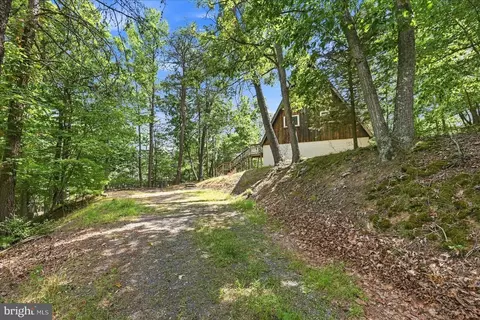 Exterior - 863 Lee Rd, Basye, VA 22810 photo 1 of 10