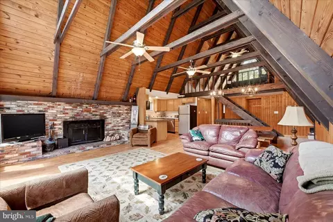 Living - 863 Lee Rd, Basye, VA 22810 photo 1 of 2