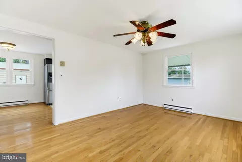 5834 Broad St, Mount Jackson, VA 22842 photo 8