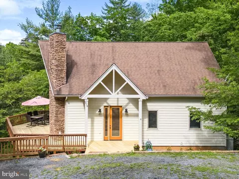 Exterior - 218 Nelson Way, Basye, VA 22810 photo 3 of 10