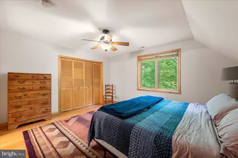 Bedroom - 218 Nelson Way, Basye, VA 22810 photo 4 of 6