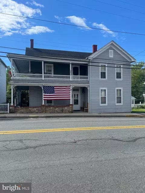 105 N Main St, Edinburg, VA 22824