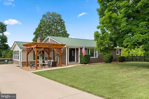1579 Millner Rd, Strasburg, VA 22657