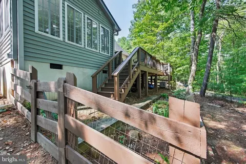 Exterior - 122 Forrest St, Basye, VA 22810 photo 10 of 17