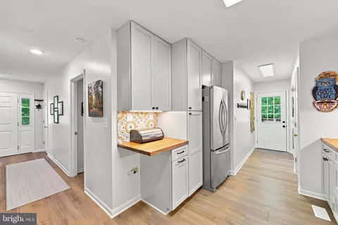 Entry Way - 122 Forrest St, Basye, VA 22810 photo 1 of 4