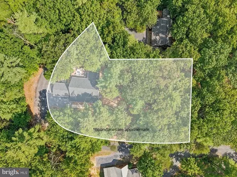 Other - 122 Forrest St, Basye, VA 22810 photo 2 of 12