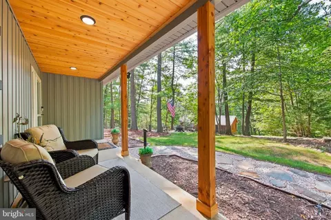 Exterior - 122 Forrest St, Basye, VA 22810 photo 13 of 17