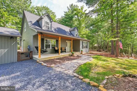 Exterior - 122 Forrest St, Basye, VA 22810 photo 15 of 17