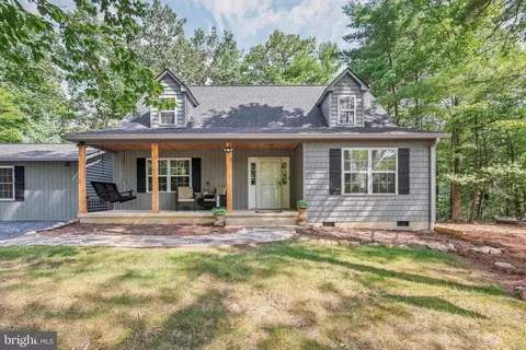 Exterior - 122 Forrest St, Basye, VA 22810 photo 14 of 17