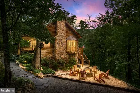 920 Old Buffalo, New Market, VA 22844