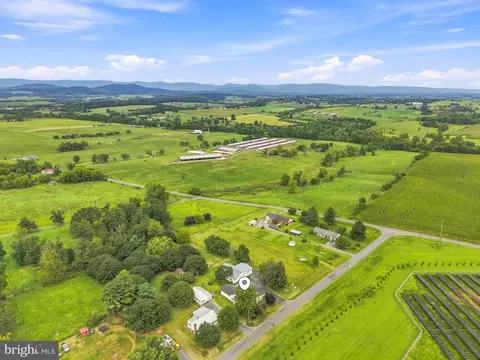 View/Area - 1749 Georgetown Rd, Mount Jackson, VA 22842 photo 7 of 12