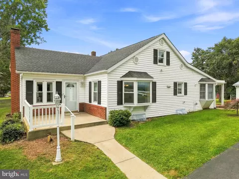 Exterior - 1749 Georgetown Rd, Mount Jackson, VA 22842 photo 1 of 10