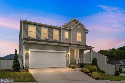 241 Cedar Spring Dr, Strasburg, VA 22657