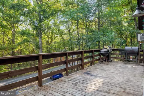 Exterior - 31 Willow Ln, Mount Jackson, VA 22842 photo 3 of 9