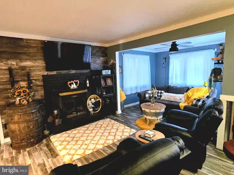 Other - 807 N Maple, Mount Jackson, VA 22842 photo 3 of 5
