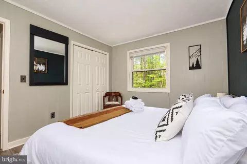 Bedroom - 190 Longstreet St, Basye, VA 22810 photo 2 of 6