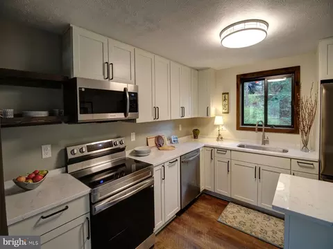 Kitchen - 63 Fairway Dr, Basye, VA 22810 photo 8 of 8