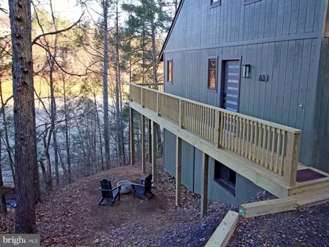 Exterior - 63 Fairway Dr, Basye, VA 22810 photo 6 of 7