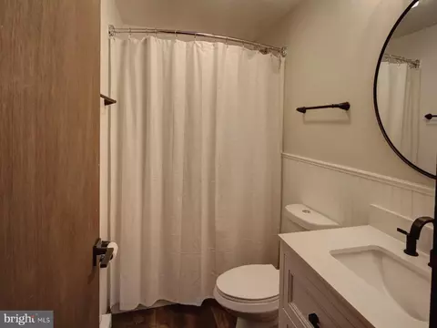 Bath - 63 Fairway Dr, Basye, VA 22810 photo 3 of 8