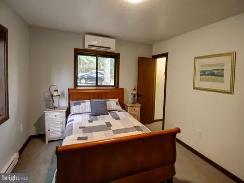 Bedroom - 63 Fairway Dr, Basye, VA 22810 photo 3 of 7
