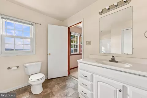Undisclosed, Toms Brook, VA 22660 | MLS# VASH2015766 | 42 Photos - Movoto