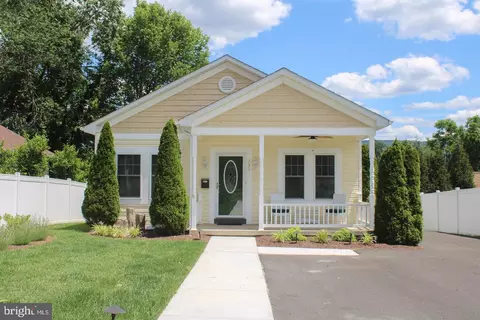 335 S Commerce St, Woodstock, VA 22664