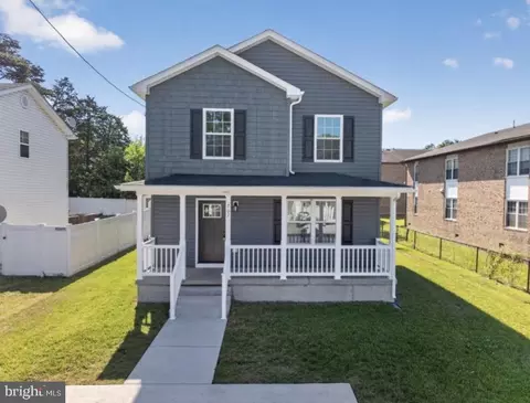 207 S Loudoun St, Strasburg, VA 22657