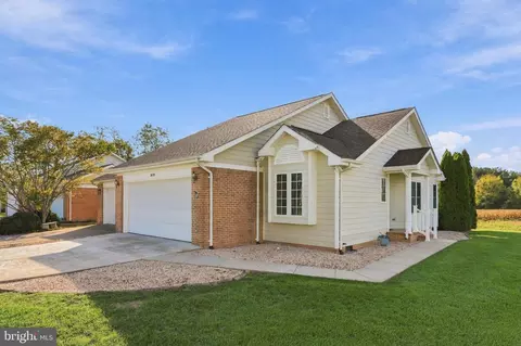 203 Southridge Ct #B, Woodstock, VA 22664