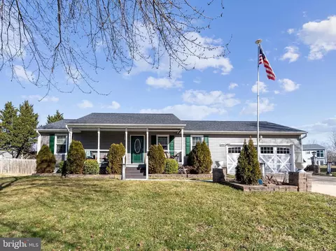 10910 Peach Tree Dr, Fredericksburg, VA 22407