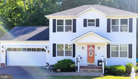 11902 Katelyn Dr, Fredericksburg, VA 22407