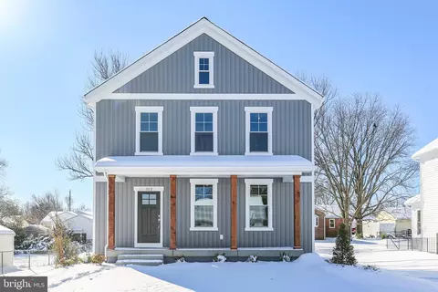 112 Stratford Ave, Fredericksburg, VA 22408