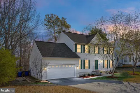 9505 Hickory Hill Dr, Fredericksburg, VA 22408