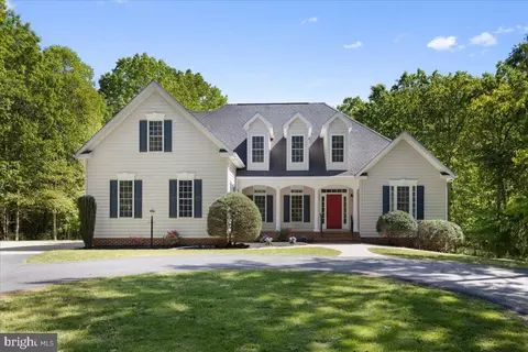 8606 Laroque Run Dr, Fredericksburg, VA 22407
