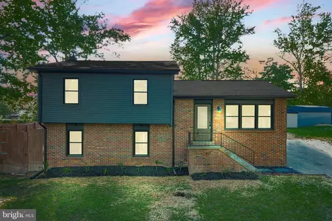 313 Burman Ln, Fredericksburg, VA 22407