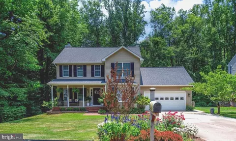 108 Valley View Rd, Fredericksburg, VA 22407