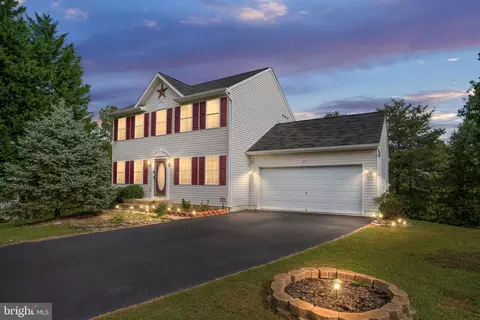 3807 Alberta Dr N, Fredericksburg, VA 22408