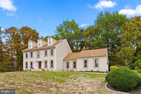 5021 Brookshire Ct E, Fredericksburg, VA 22408