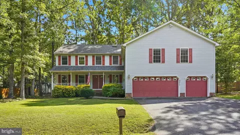 5216 Calvert Ct, Fredericksburg, VA 22407