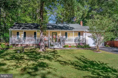 844 Stonewall Ln, Fredericksburg, VA 22407