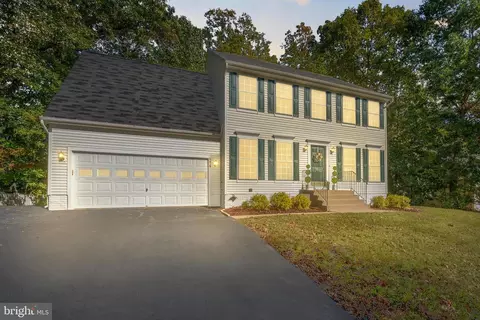 9419 Hickory Hill Dr, Fredericksburg, VA 22408