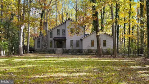 8805 Pepperidge Dr, Spotsylvania, VA 22553