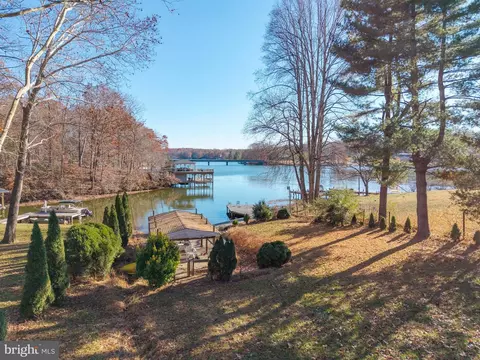 15408 Sunset Harbour Blvd, Mineral, VA 23117