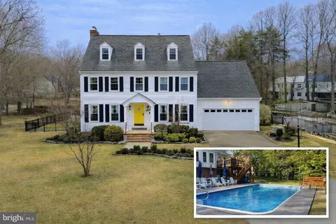 6114 N Willow Pond Dr, Fredericksburg, VA 22407